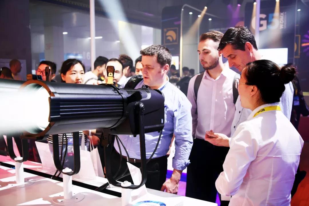 新品首發(fā) 創(chuàng)意不凡丨博天堂(btt)官網(wǎng)-918博天堂,讓你更精彩2018GETshow首日盛況！