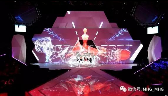 亮點“屏”出——新年晚會的正確打開方式