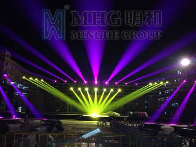 博天堂(btt)官網(wǎng)-918博天堂,讓你更精彩“藍(lán)思科技集團(tuán)年會(huì)”現(xiàn)場(chǎng)工程圓滿完工 進(jìn)入彩排預(yù)演階段