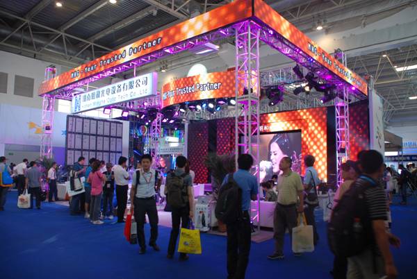 918博天堂光電系列產(chǎn)品驚艷亮相2012PALM展