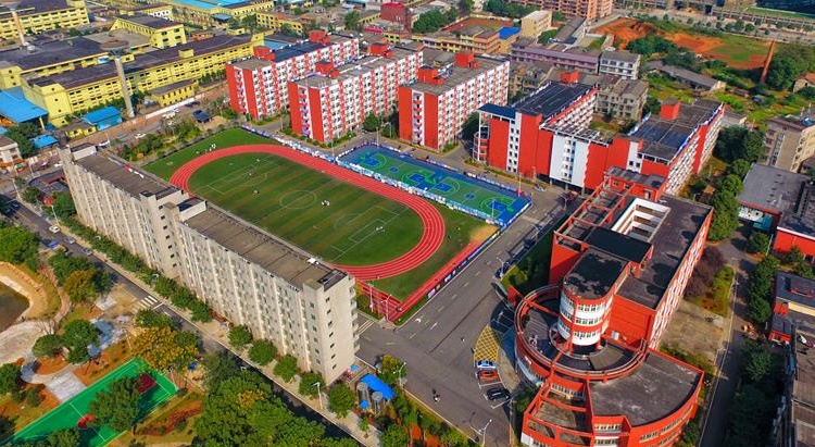 湖南信息職業(yè)技術(shù)學(xué)院多功能報(bào)告廳燈光、音響及LED屏工程項(xiàng)目圓滿(mǎn)竣工