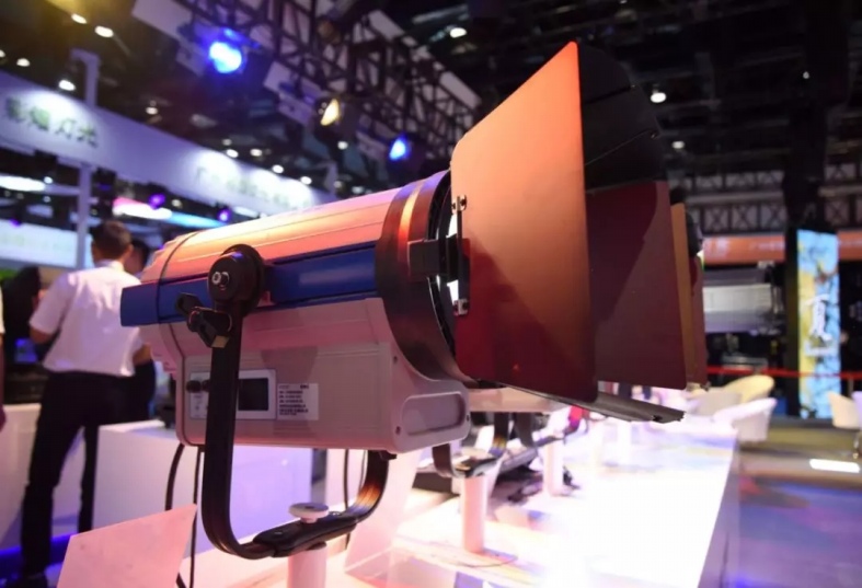 LED數(shù)字聚光燈