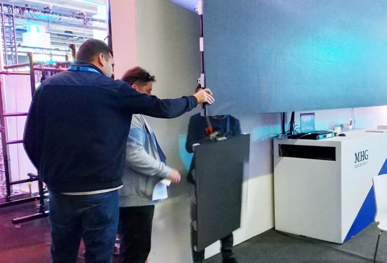 W3碳纖維LED顯示屏