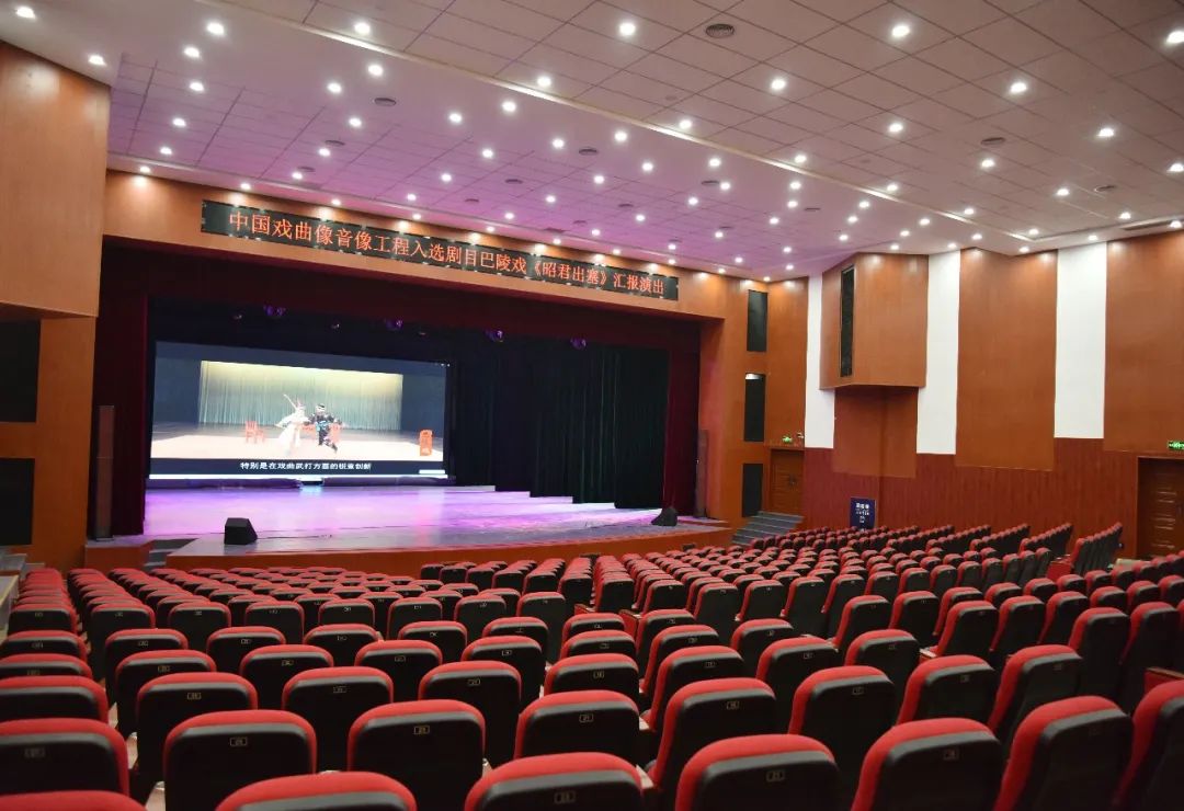 巴陵戲展演中心成功試運(yùn)行首演，918博天堂團(tuán)隊(duì)用行動(dòng)踐行責(zé)任擔(dān)當(dāng)