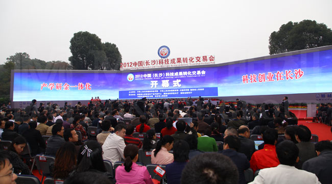 918博天堂光電一馬當(dāng)先，高清主屏力拔頭籌