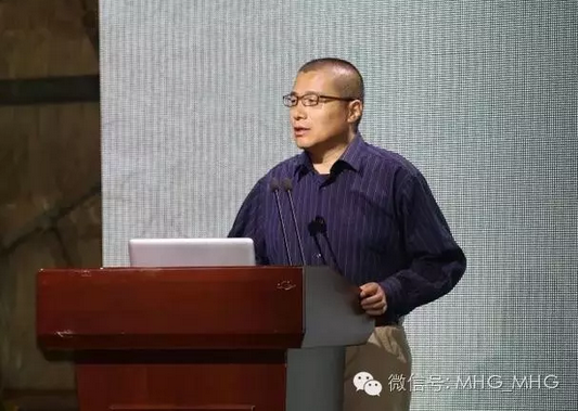 中國舞臺美術學會會長曹林總結新媒體藝術節(jié)工作