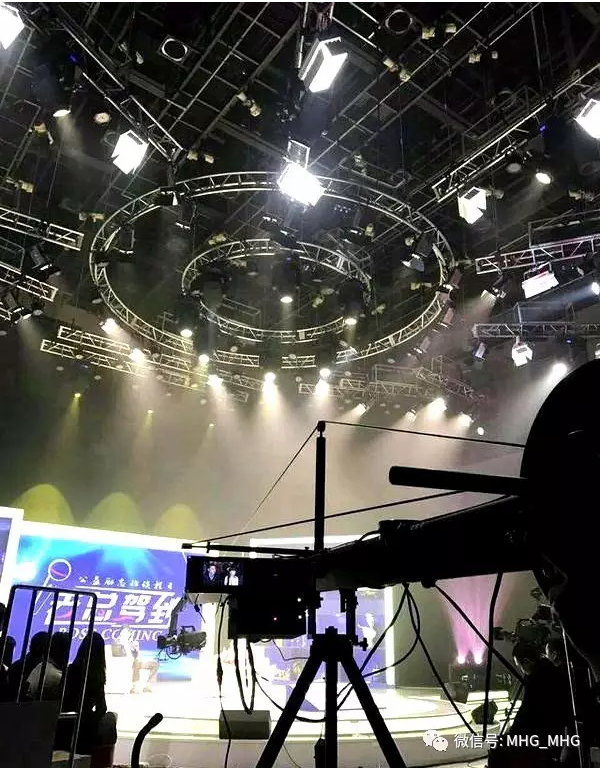 演播室燈光系統(tǒng)