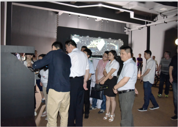 新媒體藝術(shù)實(shí)驗(yàn)室